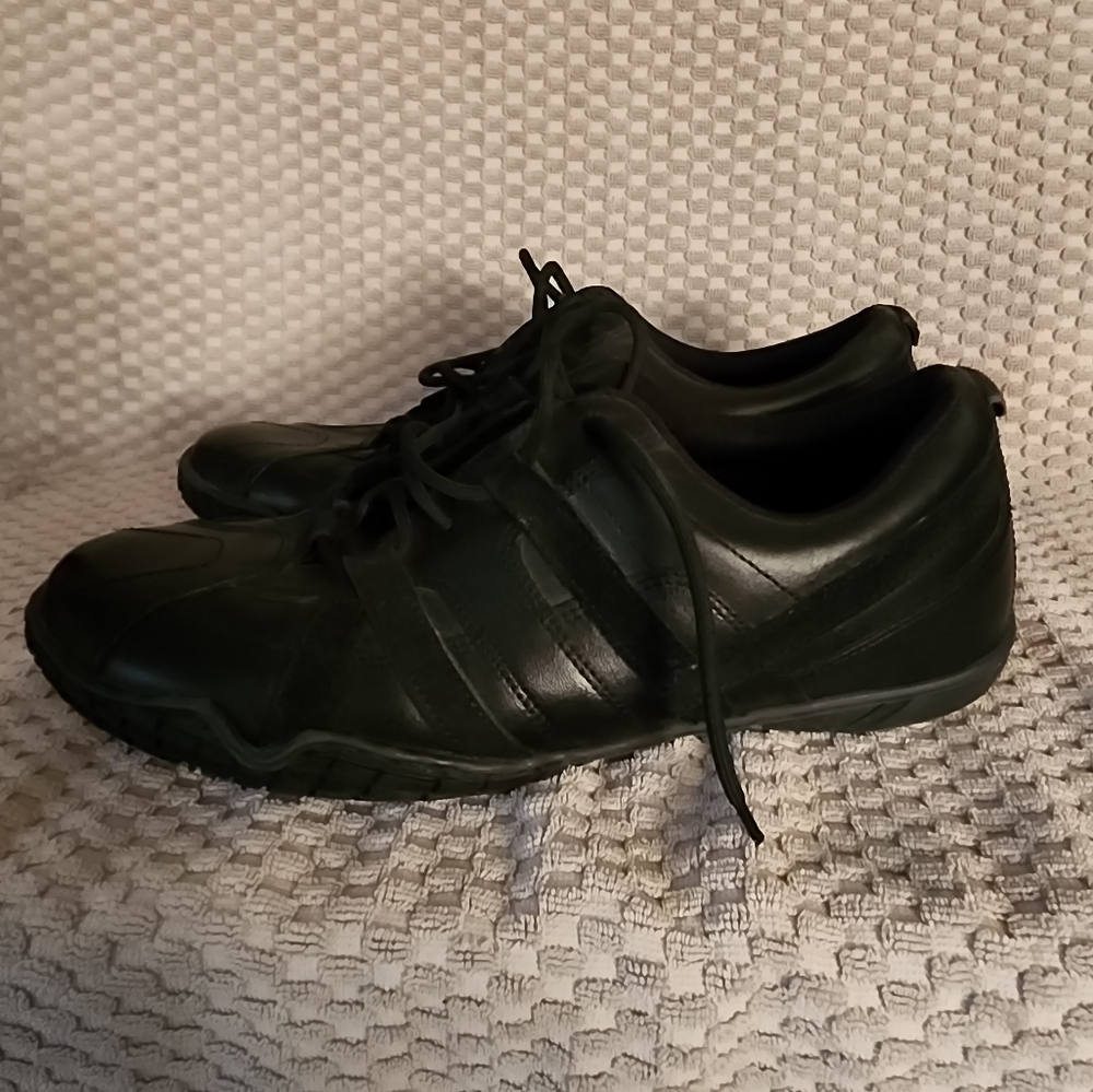 Red Tape casual dress shoes